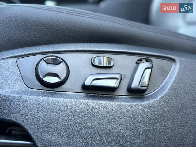 Черный Фольксваген Туарег, объемом двигателя 2.97 л и пробегом 275 тыс. км за 24800 $, фото 18 на Automoto.ua