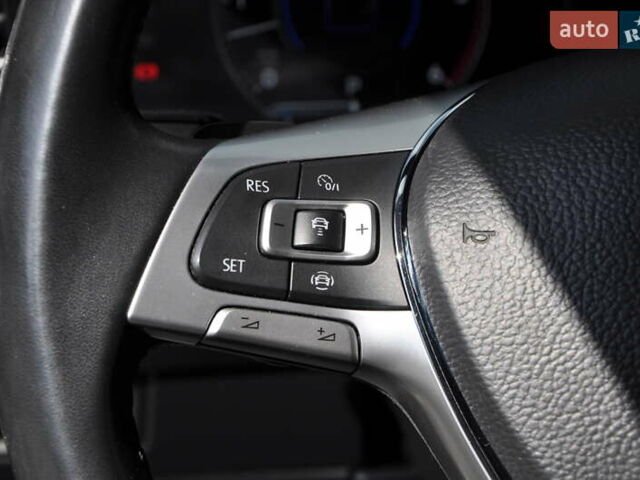 Черный Фольксваген Туарег, объемом двигателя 2.97 л и пробегом 138 тыс. км за 46400 $, фото 32 на Automoto.ua