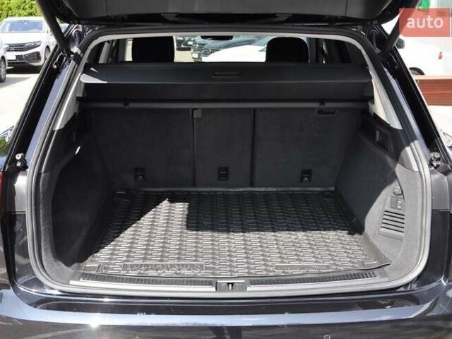 Черный Фольксваген Туарег, объемом двигателя 2.97 л и пробегом 138 тыс. км за 46400 $, фото 6 на Automoto.ua