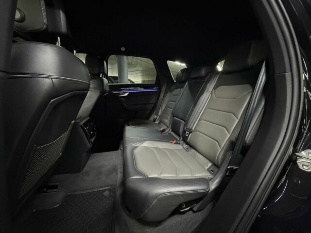 Черный Фольксваген Туарег, объемом двигателя 3 л и пробегом 172 тыс. км за 50500 $, фото 18 на Automoto.ua