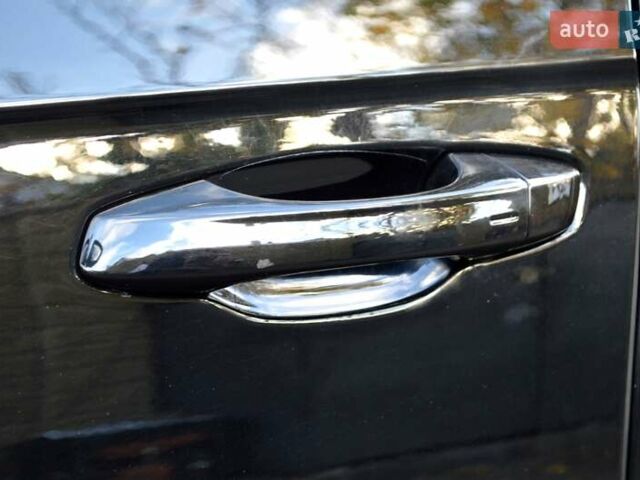 Черный Фольксваген Туарег, объемом двигателя 2.97 л и пробегом 115 тыс. км за 39900 $, фото 11 на Automoto.ua