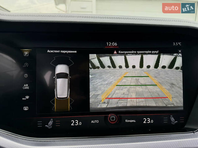 Чорний Фольксваген Туарег, об'ємом двигуна 3 л та пробігом 105 тис. км за 57888 $, фото 71 на Automoto.ua