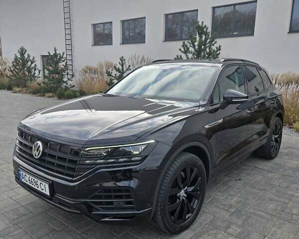 Черный Фольксваген Туарег, объемом двигателя 2.97 л и пробегом 135 тыс. км за 47000 $, фото 9 на Automoto.ua