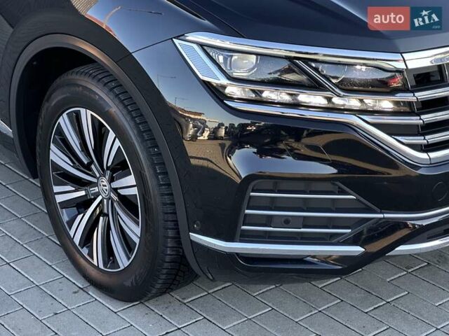 Чорний Фольксваген Туарег, об'ємом двигуна 2.97 л та пробігом 186 тис. км за 41900 $, фото 3 на Automoto.ua