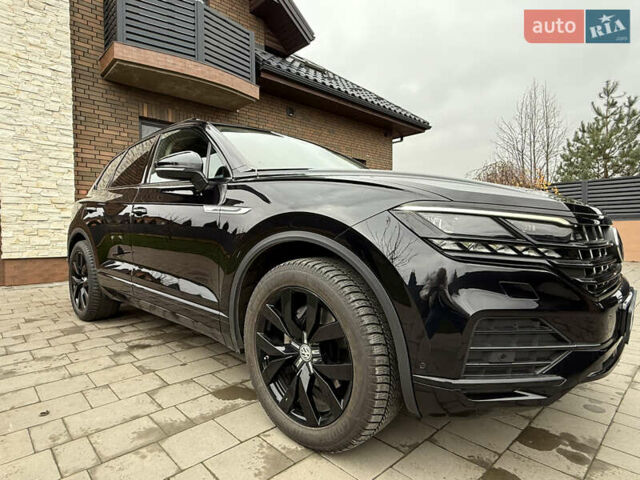 Черный Фольксваген Туарег, объемом двигателя 2.97 л и пробегом 135 тыс. км за 45500 $, фото 4 на Automoto.ua