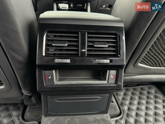 Чорний Фольксваген Туарег, об'ємом двигуна 3 л та пробігом 105 тис. км за 57888 $, фото 45 на Automoto.ua