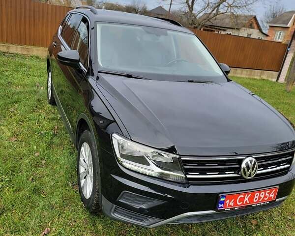 Чорний Фольксваген Туарег, об'ємом двигуна 2 л та пробігом 83 тис. км за 18900 $, фото 4 на Automoto.ua