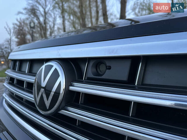 Черный Фольксваген Туарег, объемом двигателя 3 л и пробегом 229 тыс. км за 39999 $, фото 22 на Automoto.ua