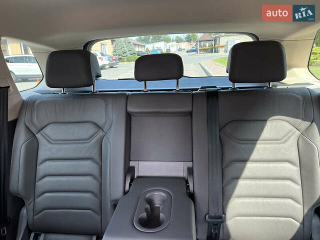 Чорний Фольксваген Туарег, об'ємом двигуна 2.97 л та пробігом 151 тис. км за 42900 $, фото 32 на Automoto.ua