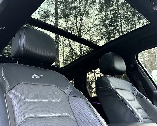 Черный Фольксваген Туарег, объемом двигателя 2.97 л и пробегом 264 тыс. км за 44000 $, фото 44 на Automoto.ua