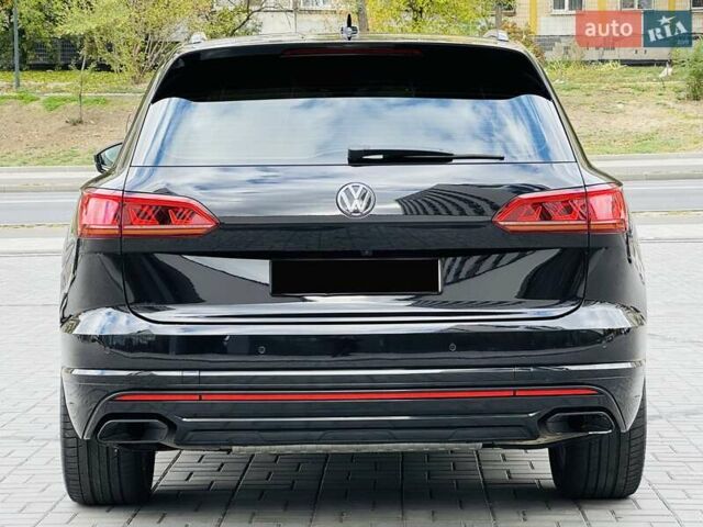 Чорний Фольксваген Туарег, об'ємом двигуна 2.97 л та пробігом 170 тис. км за 41950 $, фото 6 на Automoto.ua