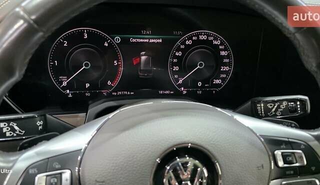 Черный Фольксваген Туарег, объемом двигателя 2.97 л и пробегом 180 тыс. км за 48500 $, фото 33 на Automoto.ua