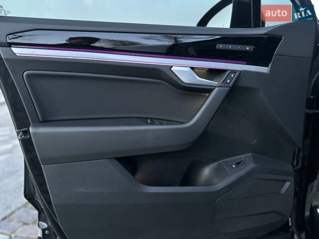 Черный Фольксваген Туарег, объемом двигателя 3 л и пробегом 229 тыс. км за 39999 $, фото 30 на Automoto.ua