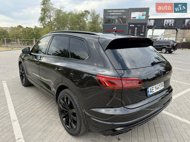 Чорний Фольксваген Туарег, об'ємом двигуна 3 л та пробігом 190 тис. км за 44500 $, фото 7 на Automoto.ua