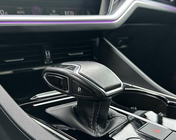 Черный Фольксваген Туарег, объемом двигателя 2.97 л и пробегом 264 тыс. км за 44000 $, фото 40 на Automoto.ua