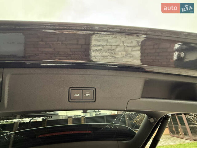 Черный Фольксваген Туарег, объемом двигателя 2.97 л и пробегом 135 тыс. км за 45500 $, фото 40 на Automoto.ua