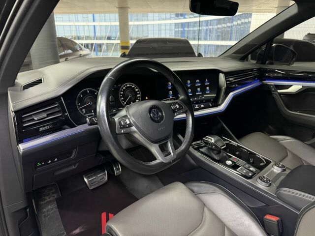 Черный Фольксваген Туарег, объемом двигателя 3 л и пробегом 172 тыс. км за 50500 $, фото 17 на Automoto.ua