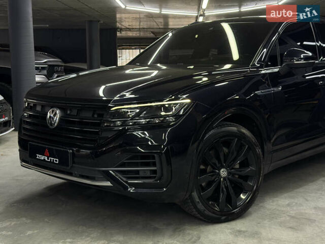 Черный Фольксваген Туарег, объемом двигателя 2.97 л и пробегом 172 тыс. км за 50500 $, фото 8 на Automoto.ua