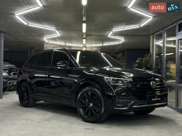 Черный Фольксваген Туарег, объемом двигателя 2.97 л и пробегом 172 тыс. км за 50500 $, фото 1 на Automoto.ua