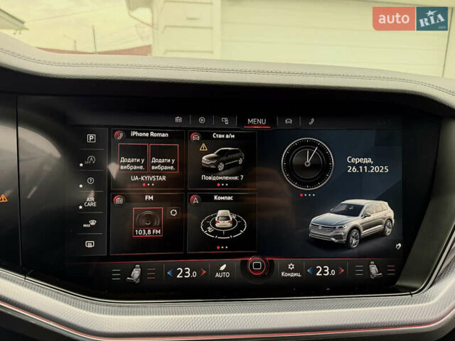 Чорний Фольксваген Туарег, об'ємом двигуна 3 л та пробігом 105 тис. км за 57888 $, фото 70 на Automoto.ua