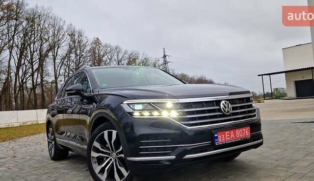 Черный Фольксваген Туарег, объемом двигателя 3 л и пробегом 189 тыс. км за 42800 $, фото 4 на Automoto.ua