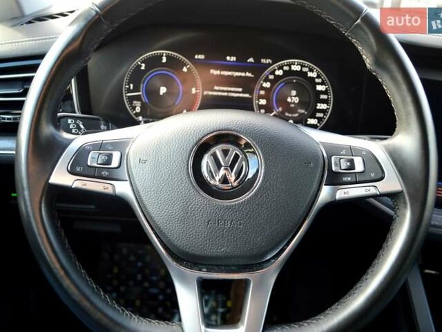 Черный Фольксваген Туарег, объемом двигателя 2.97 л и пробегом 115 тыс. км за 39900 $, фото 19 на Automoto.ua