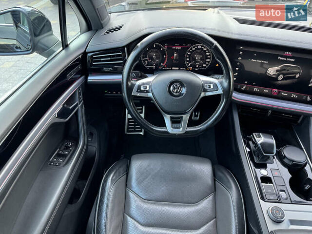 Чорний Фольксваген Туарег, об'ємом двигуна 2.97 л та пробігом 240 тис. км за 43500 $, фото 23 на Automoto.ua