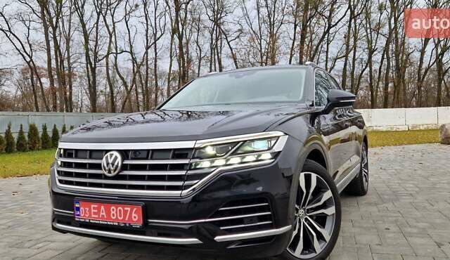 Черный Фольксваген Туарег, объемом двигателя 3 л и пробегом 189 тыс. км за 42800 $, фото 2 на Automoto.ua