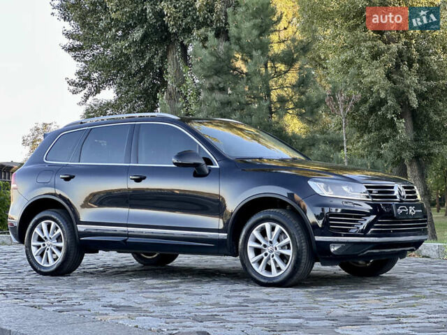 Черный Фольксваген Туарег, объемом двигателя 2.97 л и пробегом 275 тыс. км за 24800 $, фото 7 на Automoto.ua