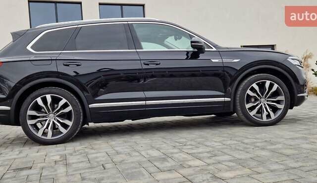 Черный Фольксваген Туарег, объемом двигателя 3 л и пробегом 189 тыс. км за 42800 $, фото 33 на Automoto.ua