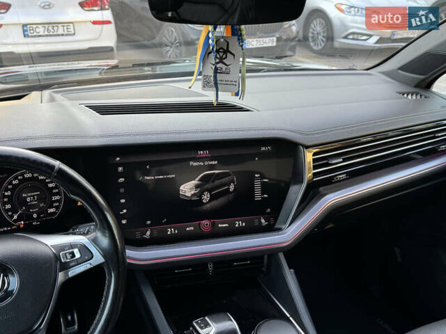 Чорний Фольксваген Туарег, об'ємом двигуна 2.97 л та пробігом 240 тис. км за 43500 $, фото 38 на Automoto.ua