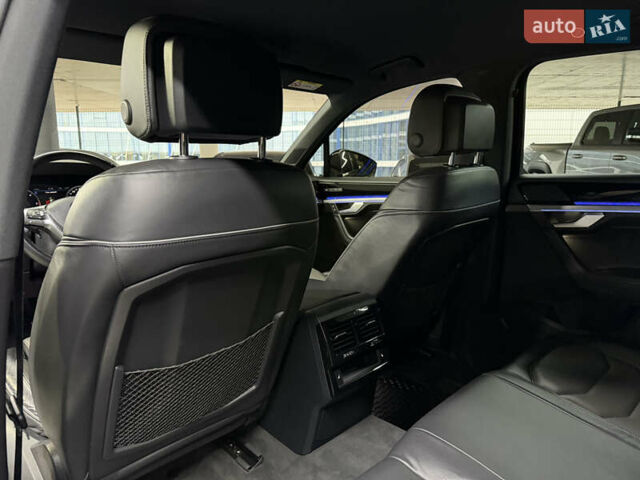 Черный Фольксваген Туарег, объемом двигателя 2.97 л и пробегом 172 тыс. км за 50500 $, фото 22 на Automoto.ua