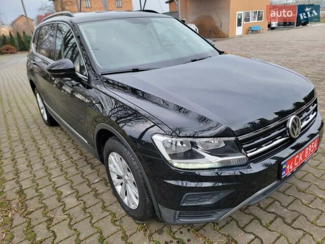 Чорний Фольксваген Туарег, об'ємом двигуна 2 л та пробігом 83 тис. км за 18900 $, фото 2 на Automoto.ua