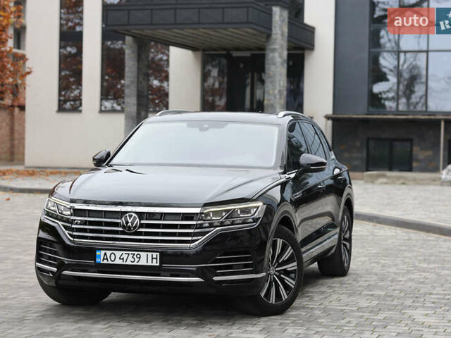 Черный Фольксваген Туарег, объемом двигателя 2.97 л и пробегом 252 тыс. км за 40500 $, фото 4 на Automoto.ua