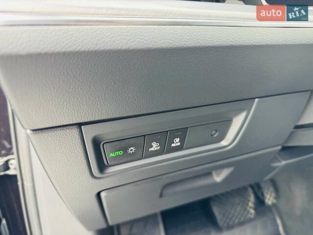 Чорний Фольксваген Туарег, об'ємом двигуна 2.97 л та пробігом 170 тис. км за 41950 $, фото 46 на Automoto.ua