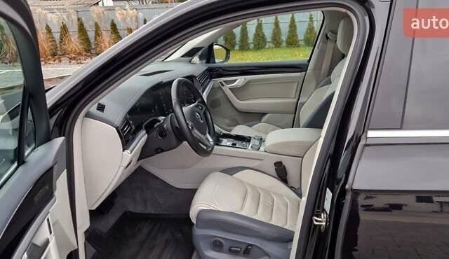 Черный Фольксваген Туарег, объемом двигателя 3 л и пробегом 189 тыс. км за 42800 $, фото 47 на Automoto.ua