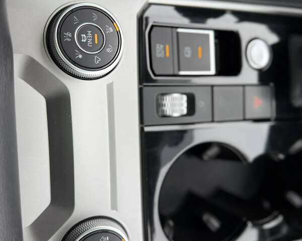 Черный Фольксваген Туарег, объемом двигателя 2.97 л и пробегом 239 тыс. км за 39800 $, фото 10 на Automoto.ua