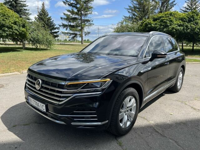 Черный Фольксваген Туарег, объемом двигателя 3 л и пробегом 194 тыс. км за 40500 $, фото 3 на Automoto.ua