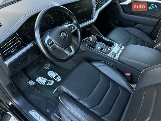 Чорний Фольксваген Туарег, об'ємом двигуна 2.97 л та пробігом 186 тис. км за 41900 $, фото 29 на Automoto.ua