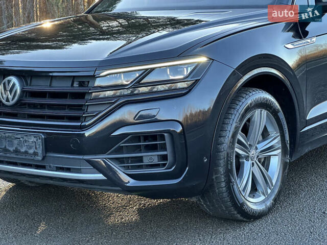 Черный Фольксваген Туарег, объемом двигателя 3 л и пробегом 259 тыс. км за 38999 $, фото 14 на Automoto.ua