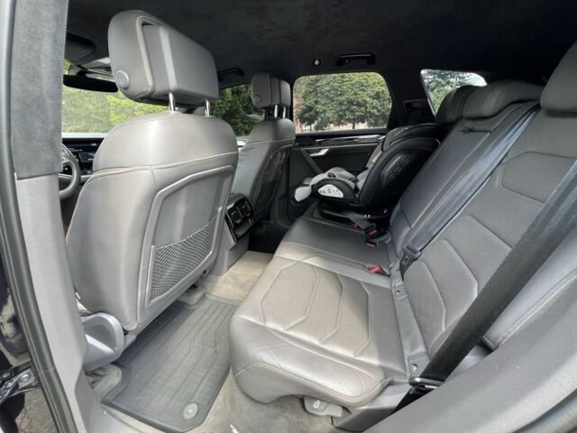 Черный Фольксваген Туарег, объемом двигателя 3 л и пробегом 194 тыс. км за 40500 $, фото 23 на Automoto.ua