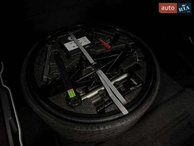 Черный Фольксваген Туарег, объемом двигателя 2.97 л и пробегом 123 тыс. км за 49900 $, фото 62 на Automoto.ua