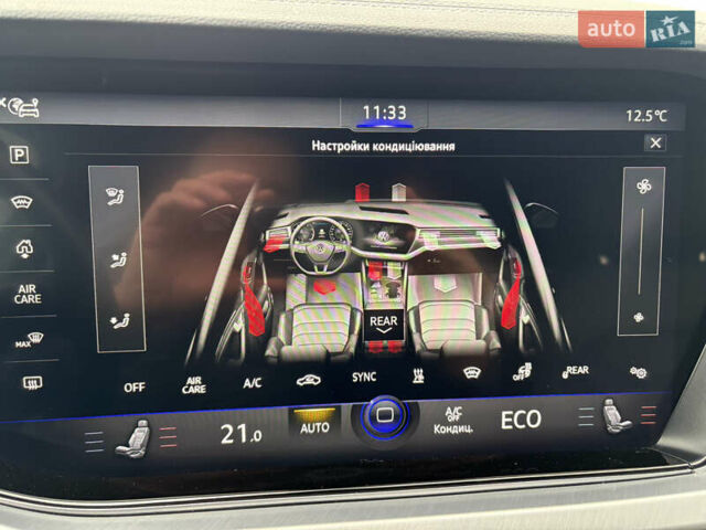 Черный Фольксваген Туарег, объемом двигателя 3 л и пробегом 188 тыс. км за 44555 $, фото 109 на Automoto.ua