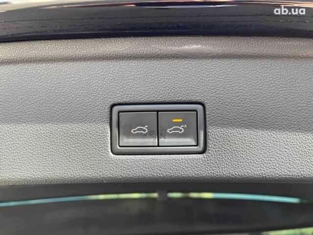 Чорний Фольксваген Туарег, об'ємом двигуна 3 л та пробігом 43 тис. км за 43990 $, фото 14 на Automoto.ua