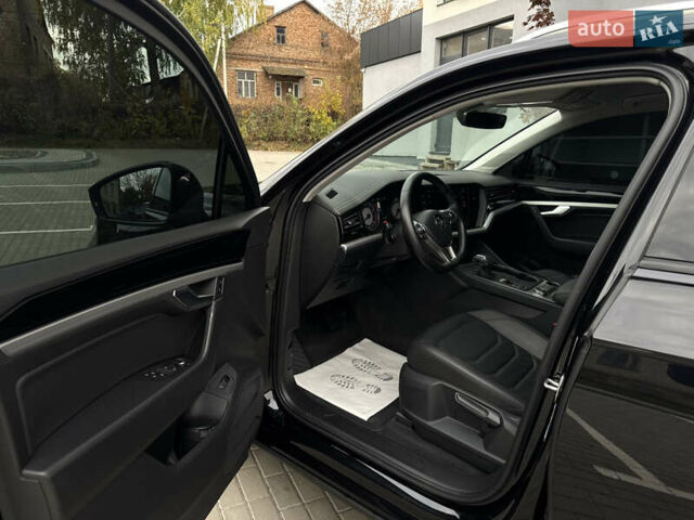 Фольксваген Туарег 2019 в Дубно на Automoto.ua Черный Фольксваген Туарег, объемом двигателя 3 л и пробегом 48 тыс. км за 43500 $, фото 30 на Automoto.ua