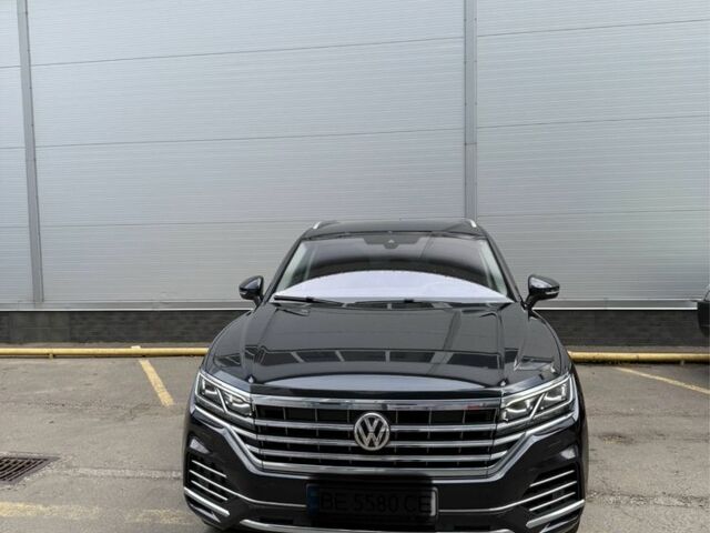 Черный Фольксваген Туарег, объемом двигателя 3 л и пробегом 147 тыс. км за 47000 $, фото 10 на Automoto.ua