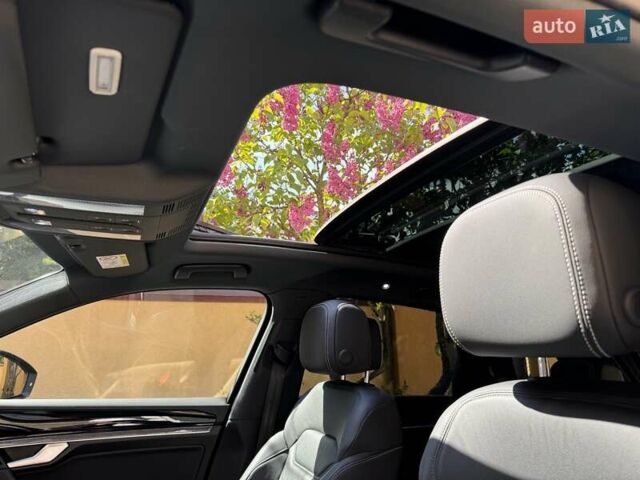 Черный Фольксваген Туарег, объемом двигателя 2.97 л и пробегом 194 тыс. км за 48200 $, фото 1 на Automoto.ua