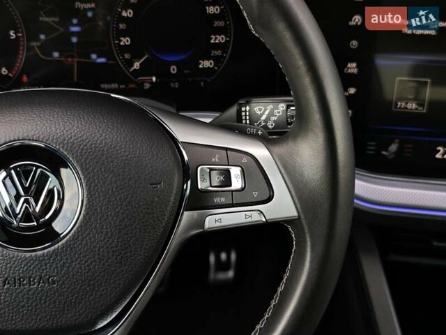 Черный Фольксваген Туарег, объемом двигателя 2.97 л и пробегом 98 тыс. км за 59980 $, фото 36 на Automoto.ua