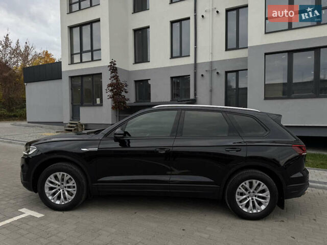 Фольксваген Туарег 2019 в Дубно на Automoto.ua Черный Фольксваген Туарег, объемом двигателя 3 л и пробегом 48 тыс. км за 43500 $, фото 4 на Automoto.ua