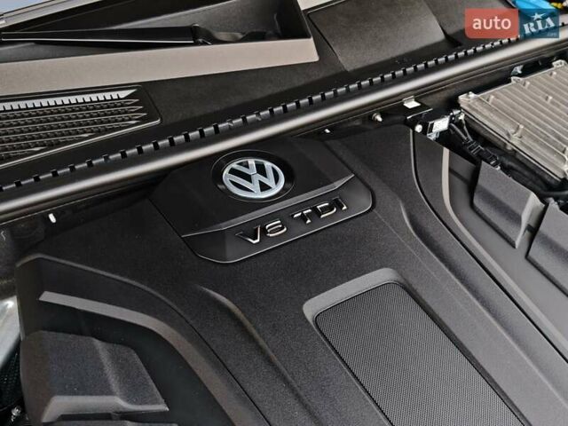 Черный Фольксваген Туарег, объемом двигателя 2.97 л и пробегом 108 тыс. км за 57499 $, фото 73 на Automoto.ua